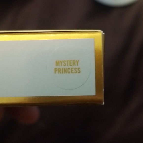 MAC Cinderella Mystery Princess Powder - Picture 3 of 4